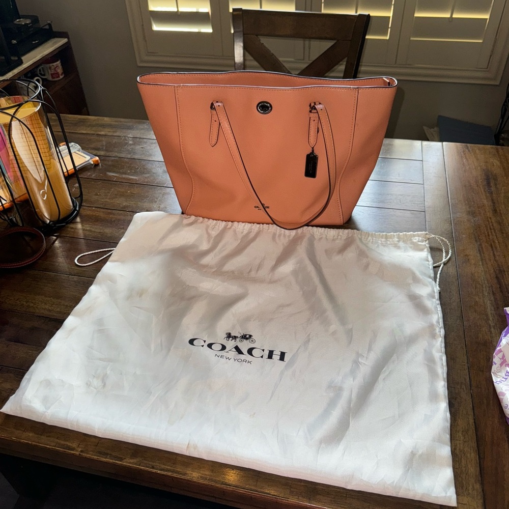 XL Coach Tote with original dust cover bag (light salmon color)